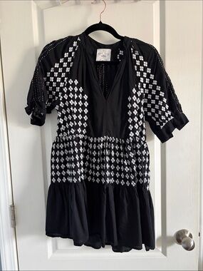 Chic Black and White Area Stars Tiana Embroidered Trapeze, Mini Dress